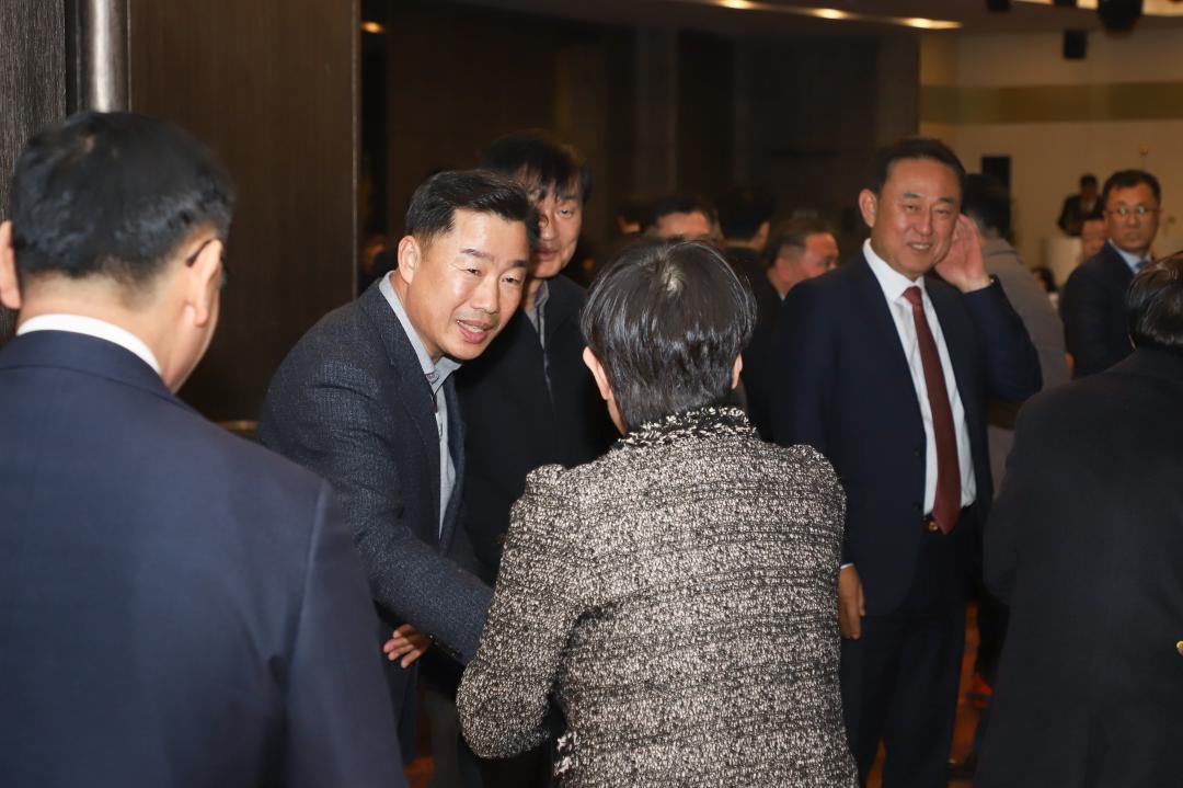 '여흥동 주민자치회장 이취임식' 게시글의 사진(3) 'IMG_4444.jpg'