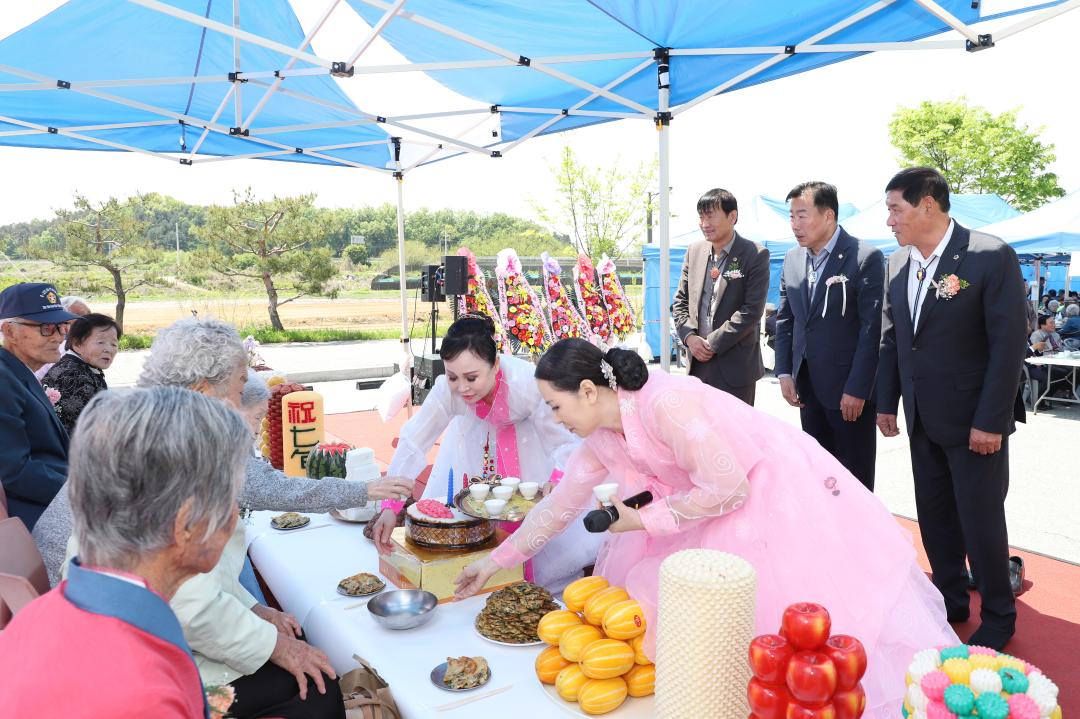 '대신면 어르신 효잔치' 게시글의 사진(4) 'IMG_0702.jpg'