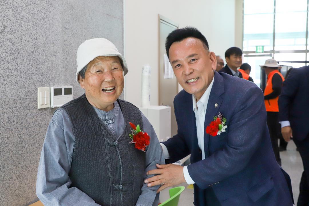 '흥천면 어르신 효잔치' 게시글의 사진(4) 'IMG_1200.jpg'