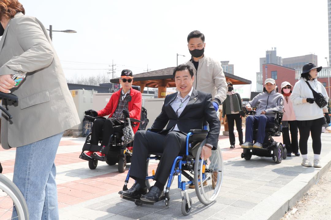 '장애인의날 장애체험 캠페인' 게시글의 사진(11) 'IMG_8339.jpg'
