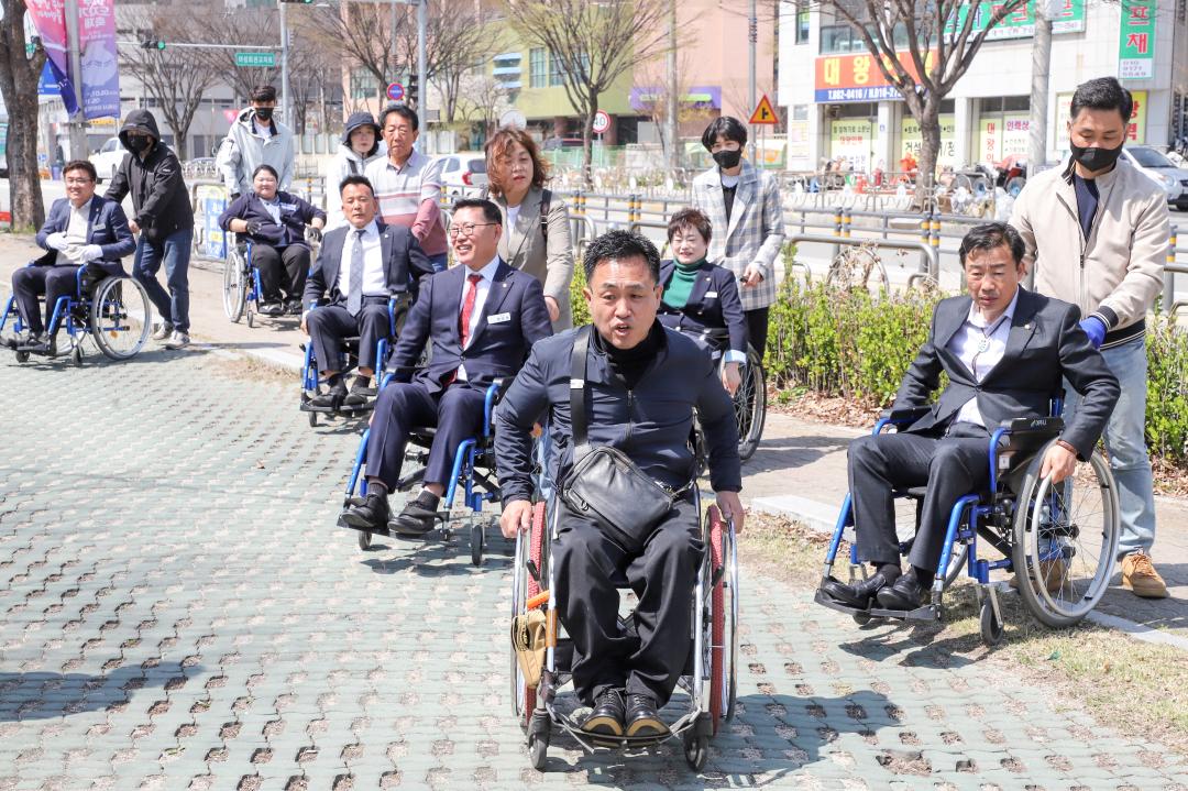 '장애인의날 장애체험 캠페인' 게시글의 사진(22) 'IMG_8405.jpg'