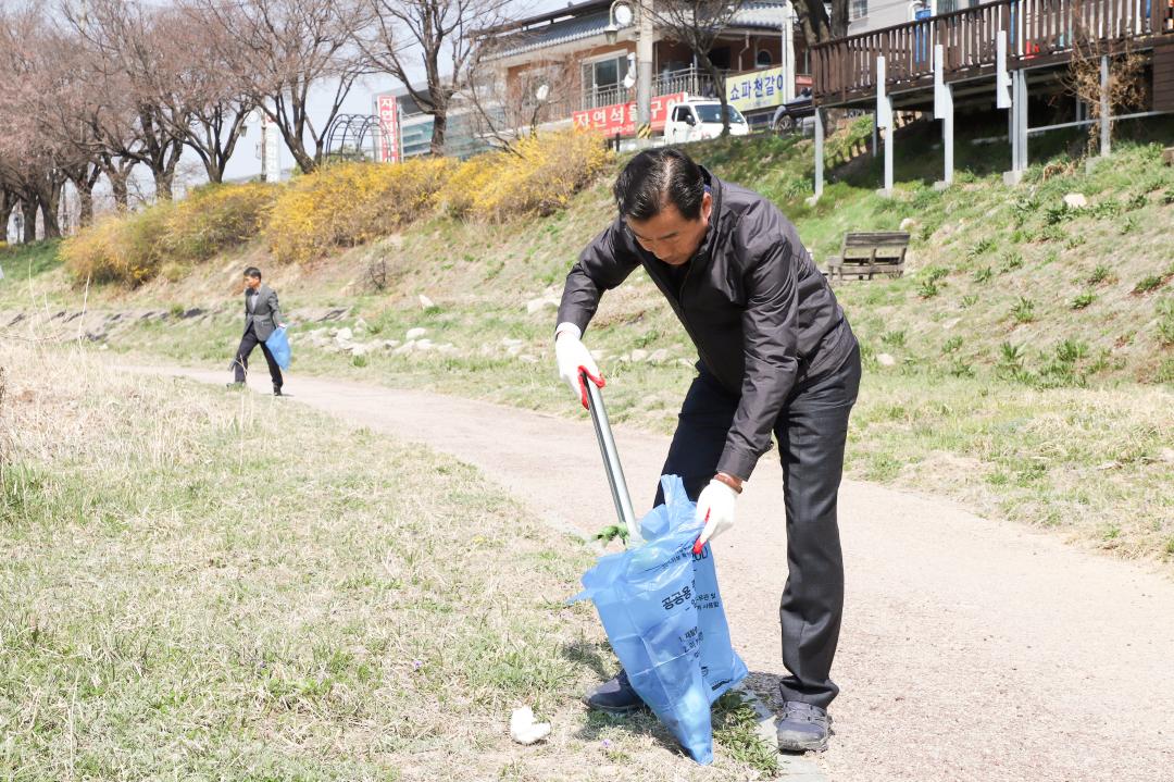 '소양천변 환경정화활동' 게시글의 사진(4) 'IMG_8125.jpg'