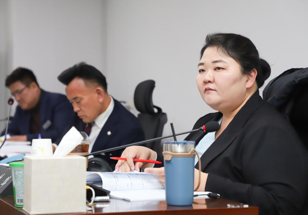 '제2차 조례등심사특별위원회의' 게시글의 사진(3) 'IMG_4339.jpg'