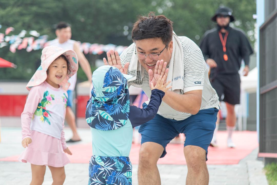 '오학동 남한강둔치 물놀이장 개장' 게시글의 사진(1) '20240801_오학동 남한강둔치 물놀이장 개장1.jpg'