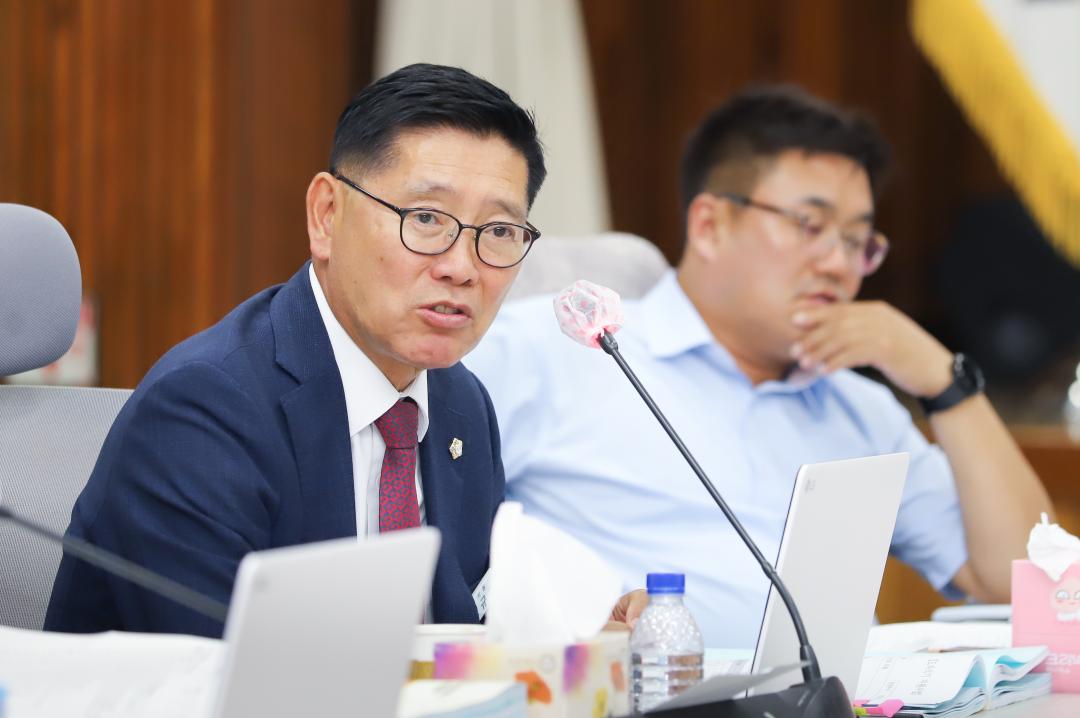 '행정사무감사 특별위원회 (2~4일차)' 게시글의 사진(3) 'IMG_6606.jpg'