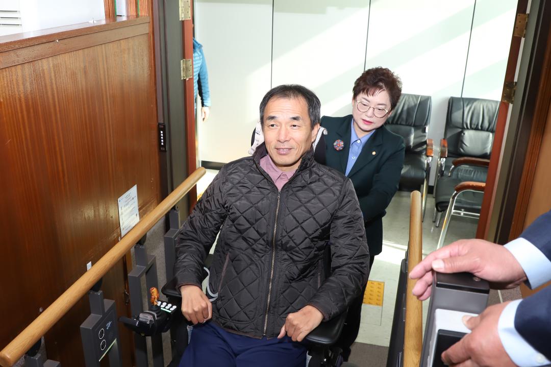 '장애인자립생활지원센터 내방 본회의 방청' 게시글의 사진(7) 'IMG_4723.jpg'