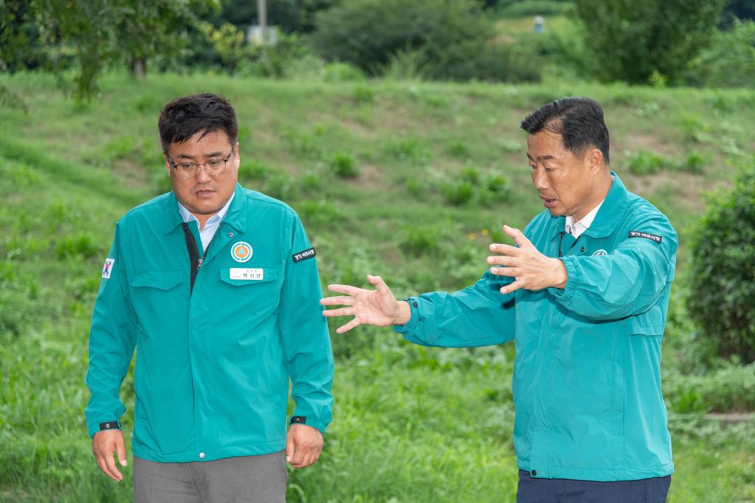 '당남리섬 방치차량 및 쓰레기투기 민원해결' 게시글의 사진(2) '20240726_당남리섬 방치차량 및 쓰레기투기 민원해결2.jpg'
