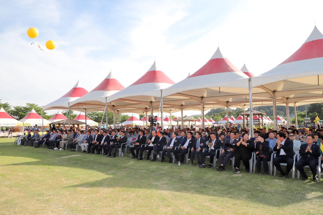 '금사참외축제 개막식' 게시글의 사진(5) 'IMG_4138.jpeg'