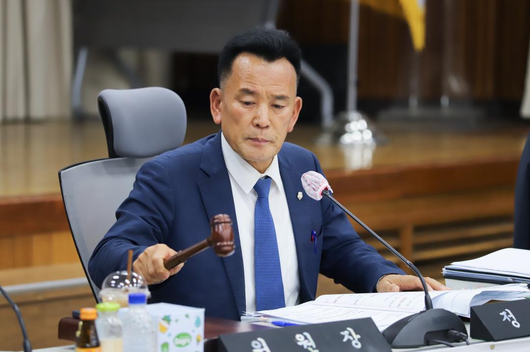 '행정사무감사 특별위원회 (2~4일차)' 게시글의 사진(2) 'IMG_6600.jpg'