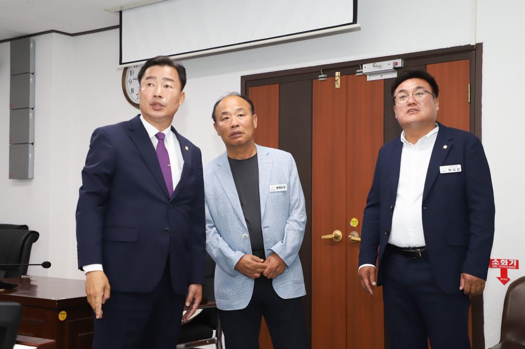 '일일명예의장 - 노규남 세종대왕면 이장협의회장' 게시글의 사진(5) 'IMG_5731.jpg'