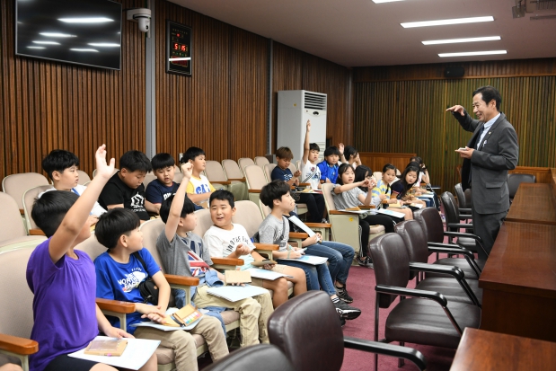 2019년 여흥초등학교 4학년 의회 견학