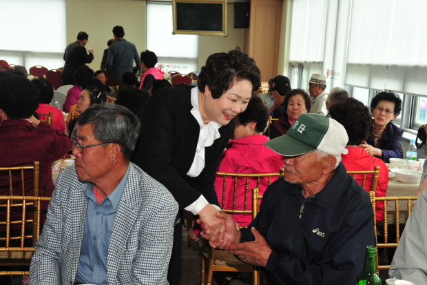 【2013.5.3】여주농협 원로조합원 경로잔치 참석