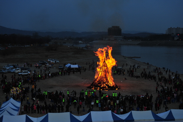 【2013.2.22】대보름 달집태우기 축제 개회식 참석